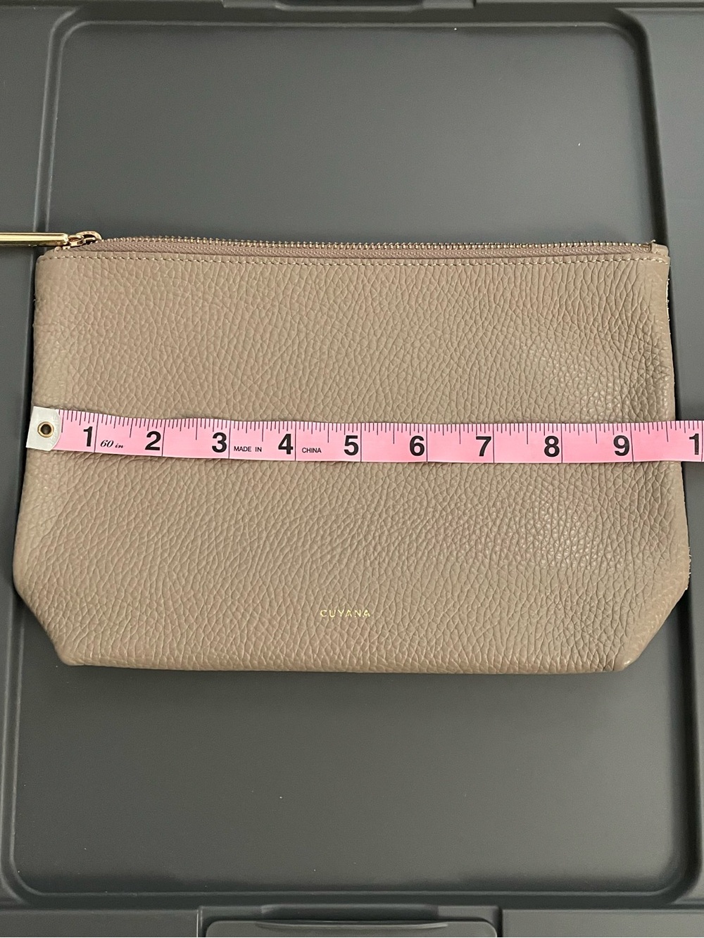 Cuyana Classic Zipper Pouch, Pebbled Leather (NWOT) - Picture 6 of 8
